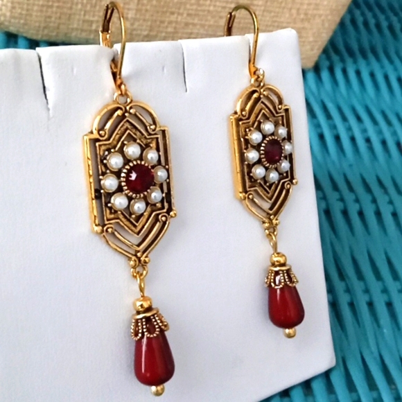 New Vintage Dark Red Themed Dangles - Picture 3 of 6